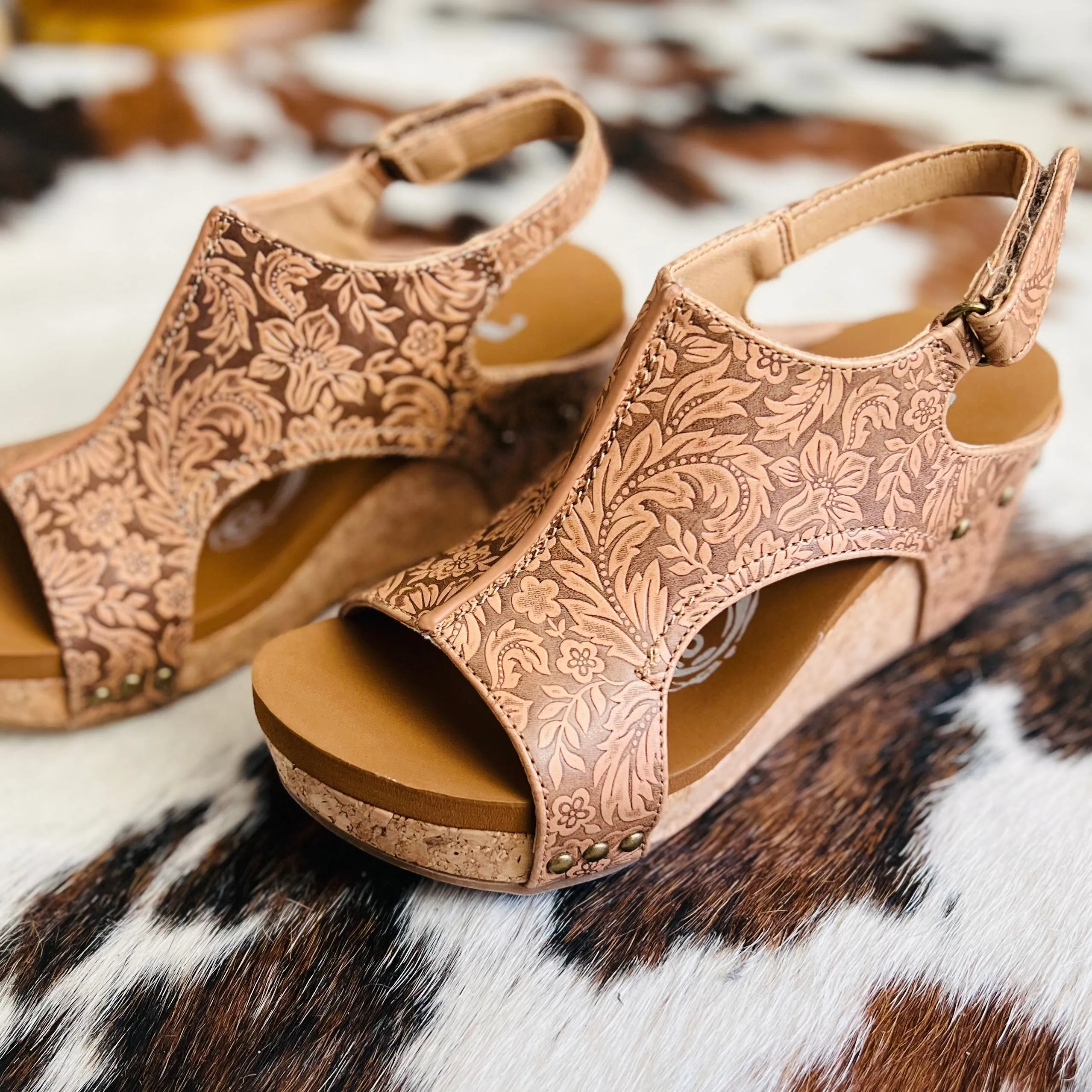 Afternoon in Barcelona Wedges*