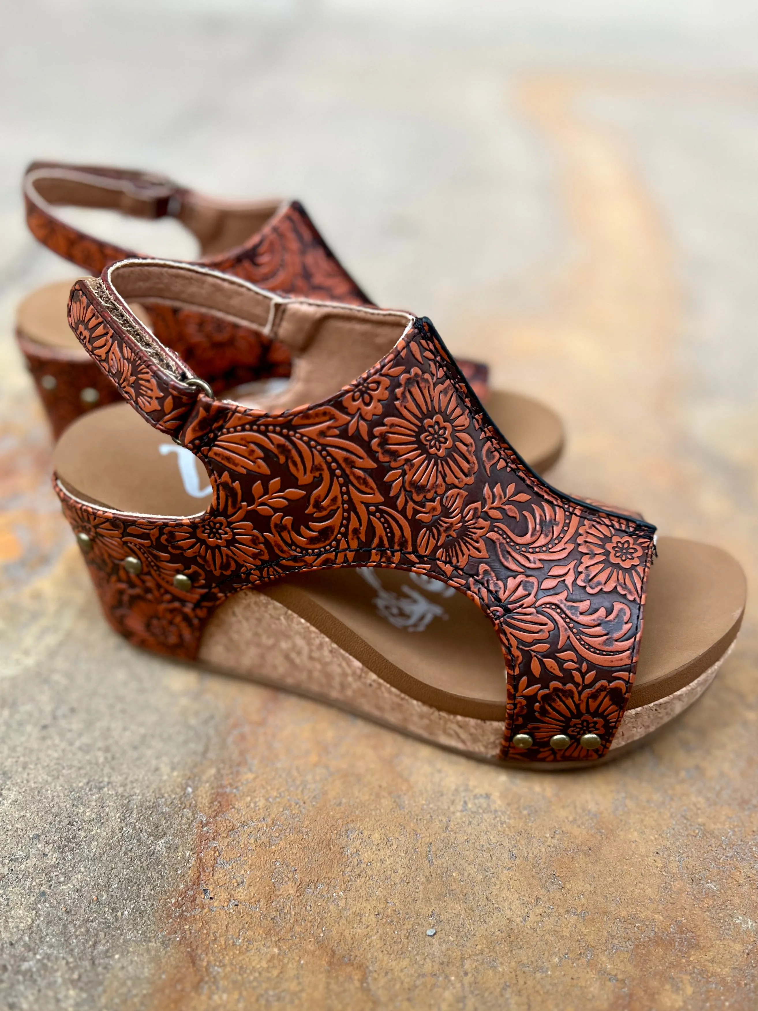 Afternoon in Thailand Wedges*